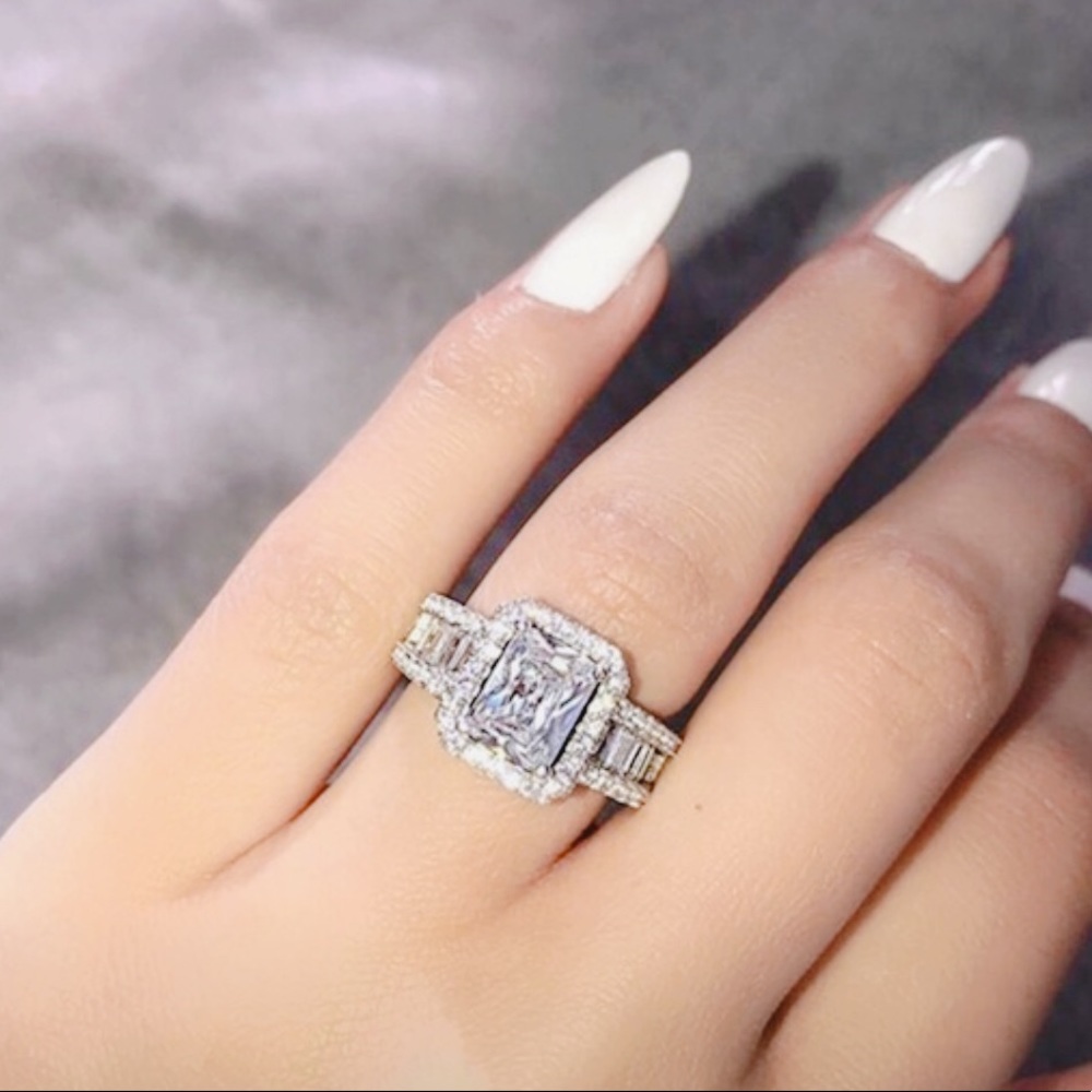 Luxury 18K White Gold Filled Sapphire Ring - Picture 4 of 7